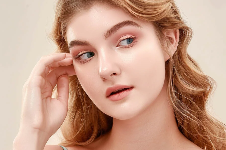 Chin lift mask for firming skin
